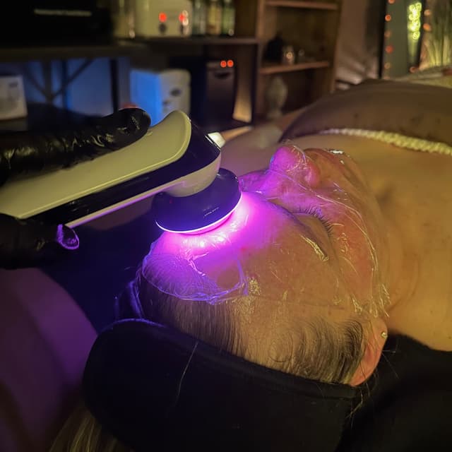 Ultimate Sculpt & Glow Facial 